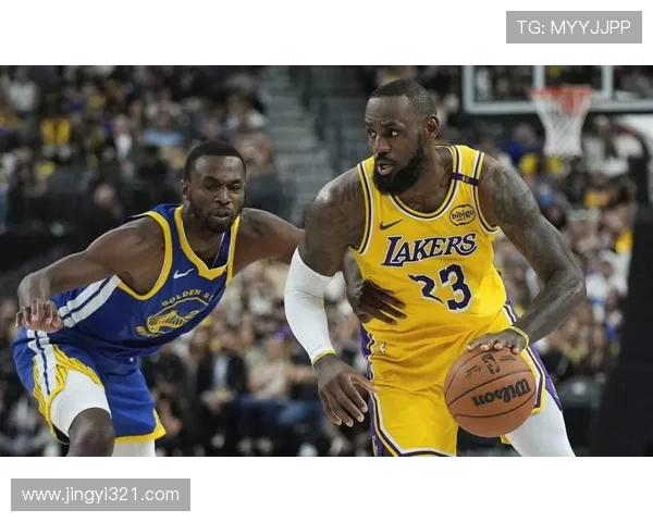 NBA季后赛激烈对决掀起高潮 湖人vs勇士大战成焦点 - 副本